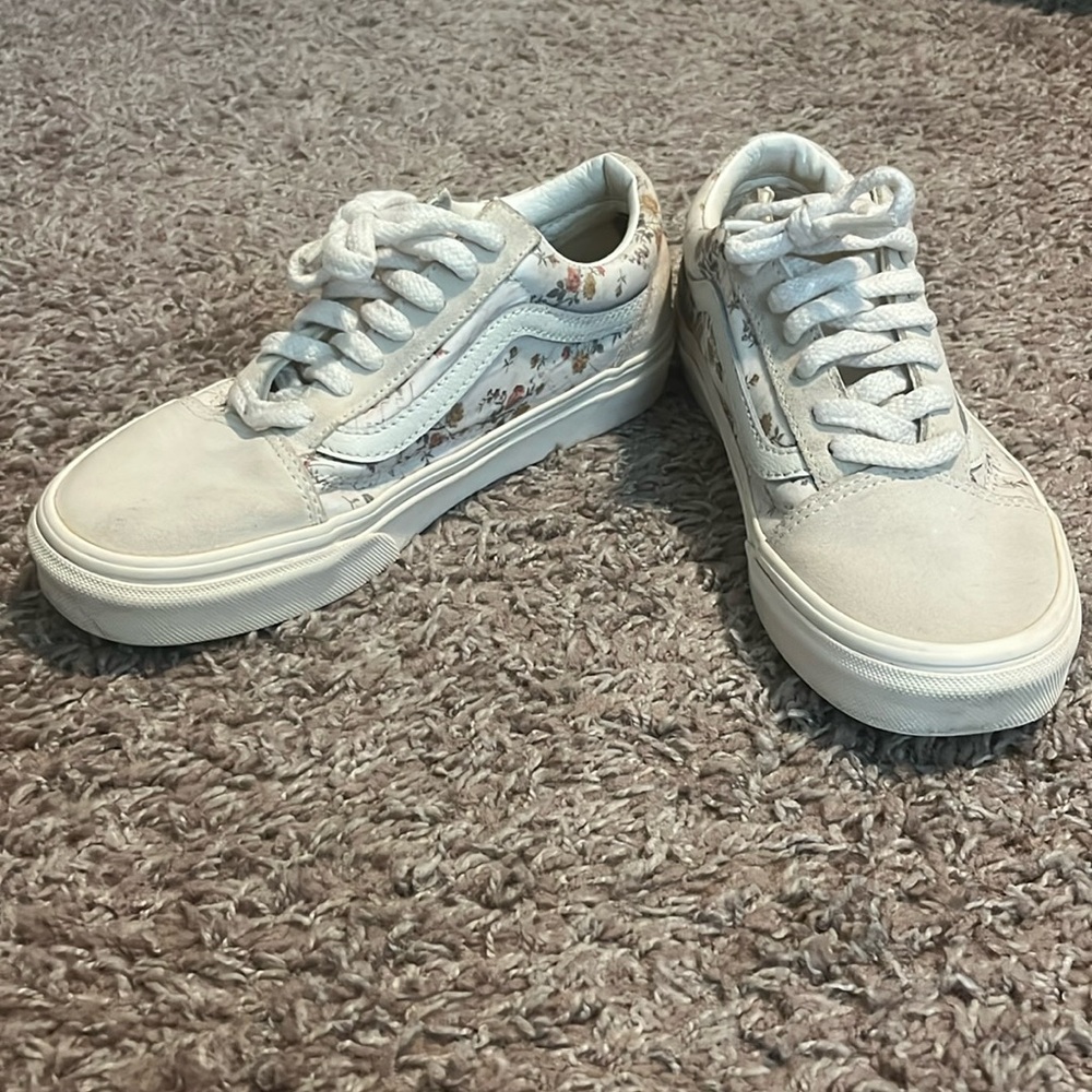 Vintage “floral gray” Vans Old Skool size 6.5